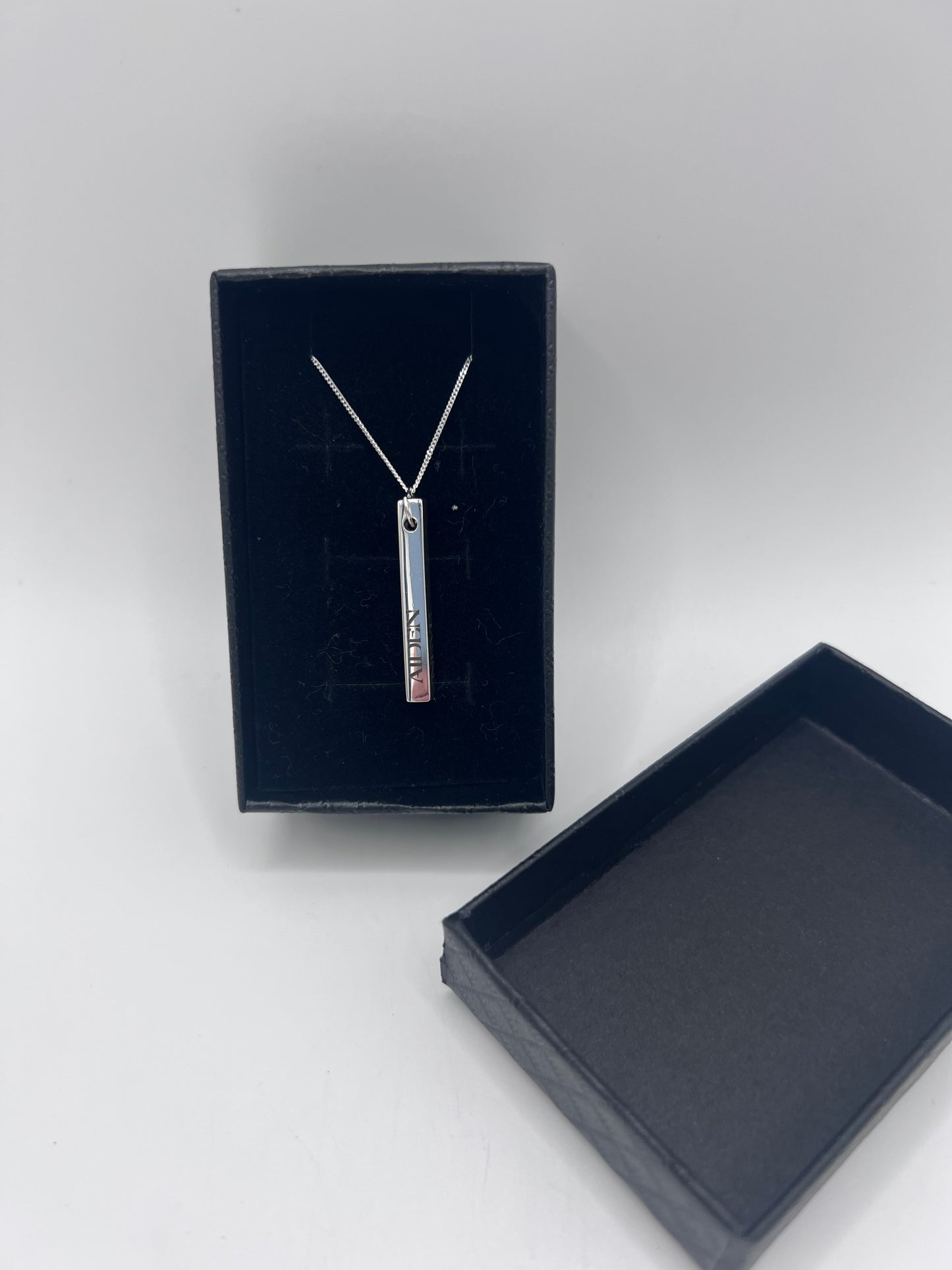 Personalised Gift: Solid Silver Bar, Personalised with any 4 names or words & Solid Silver Diamond Cut Chain