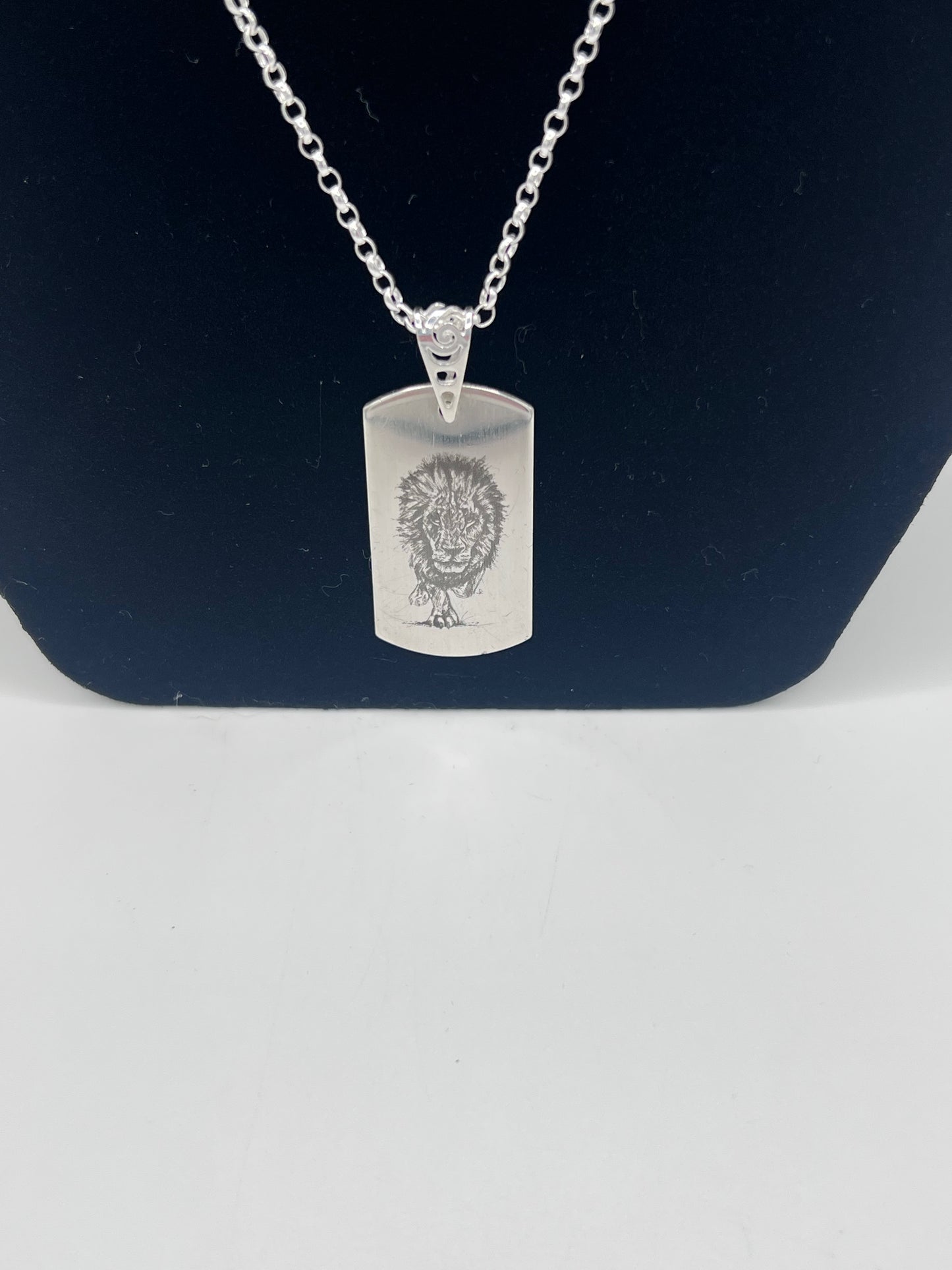 Personalised Gift: Solid Silver Dog Tag, Lion Design, Personalised with Any Message & Solid Silver Belcher Chain