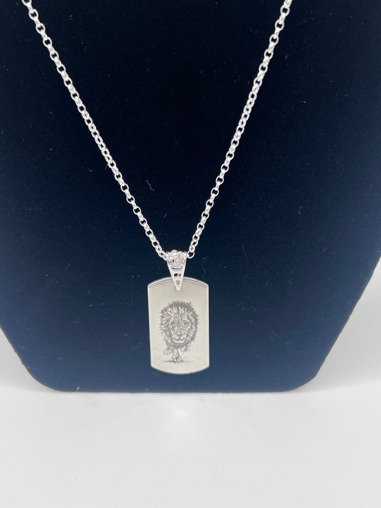 Personalised Gift: Solid Silver Dog Tag, Lion Design, Personalised with Any Message & Solid Silver Belcher Chain